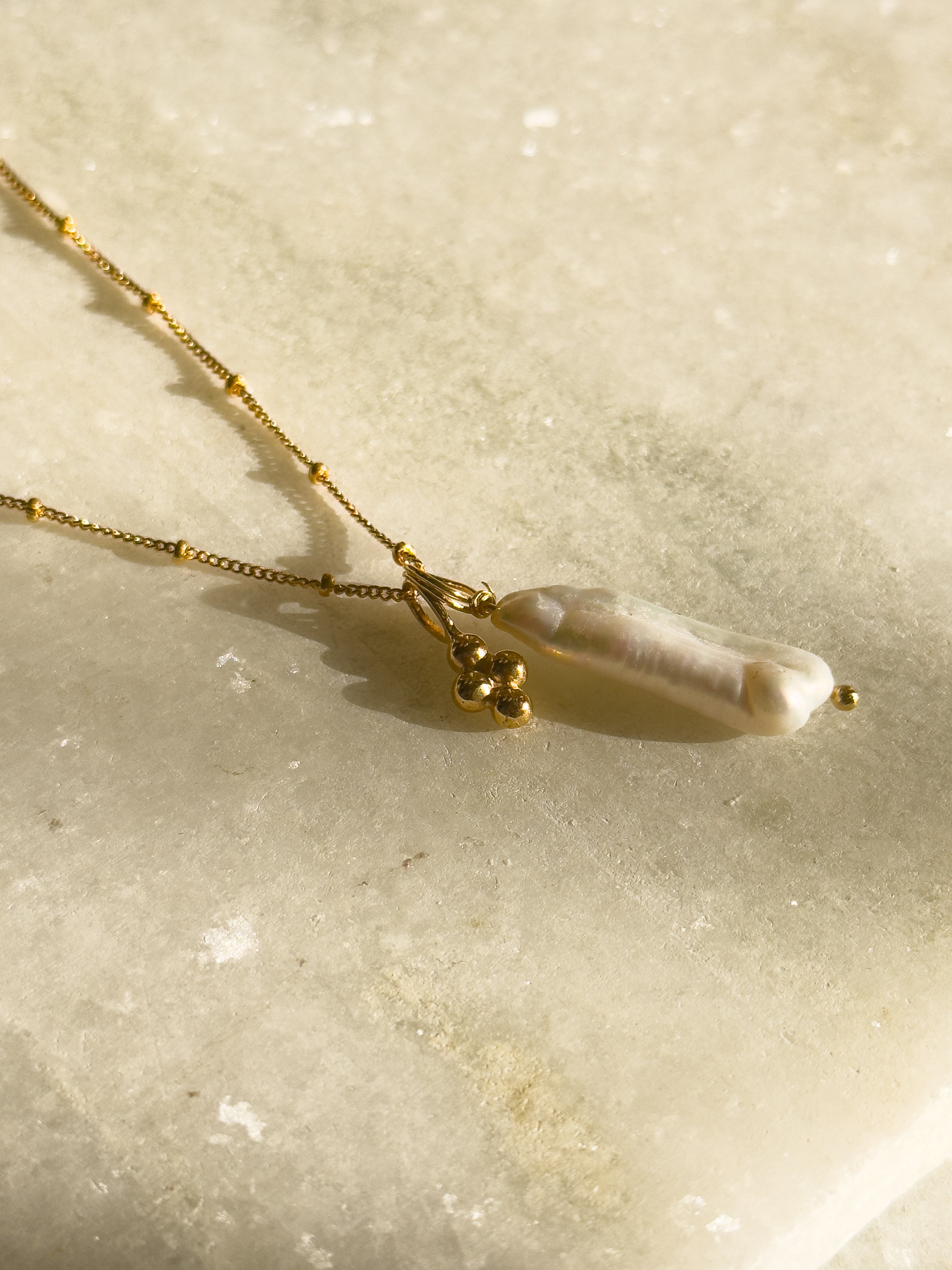 Pearl Charm Necklace - Octonov 
