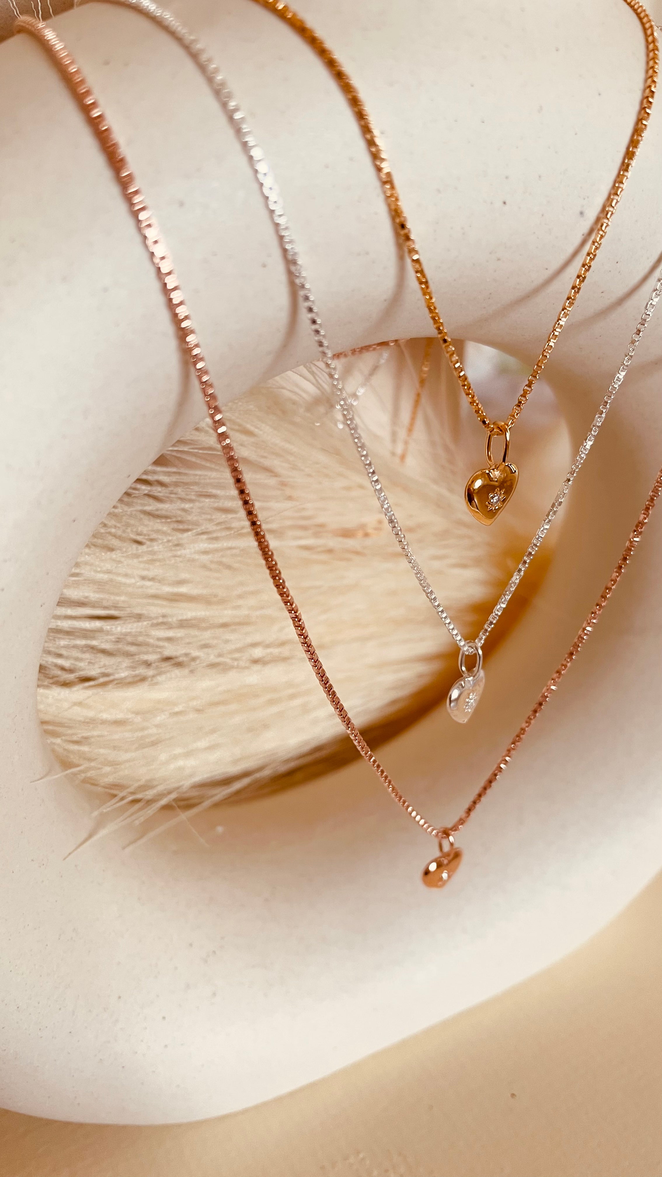 Vintage Heart Classy Necklace with Box Chain - Octonov 