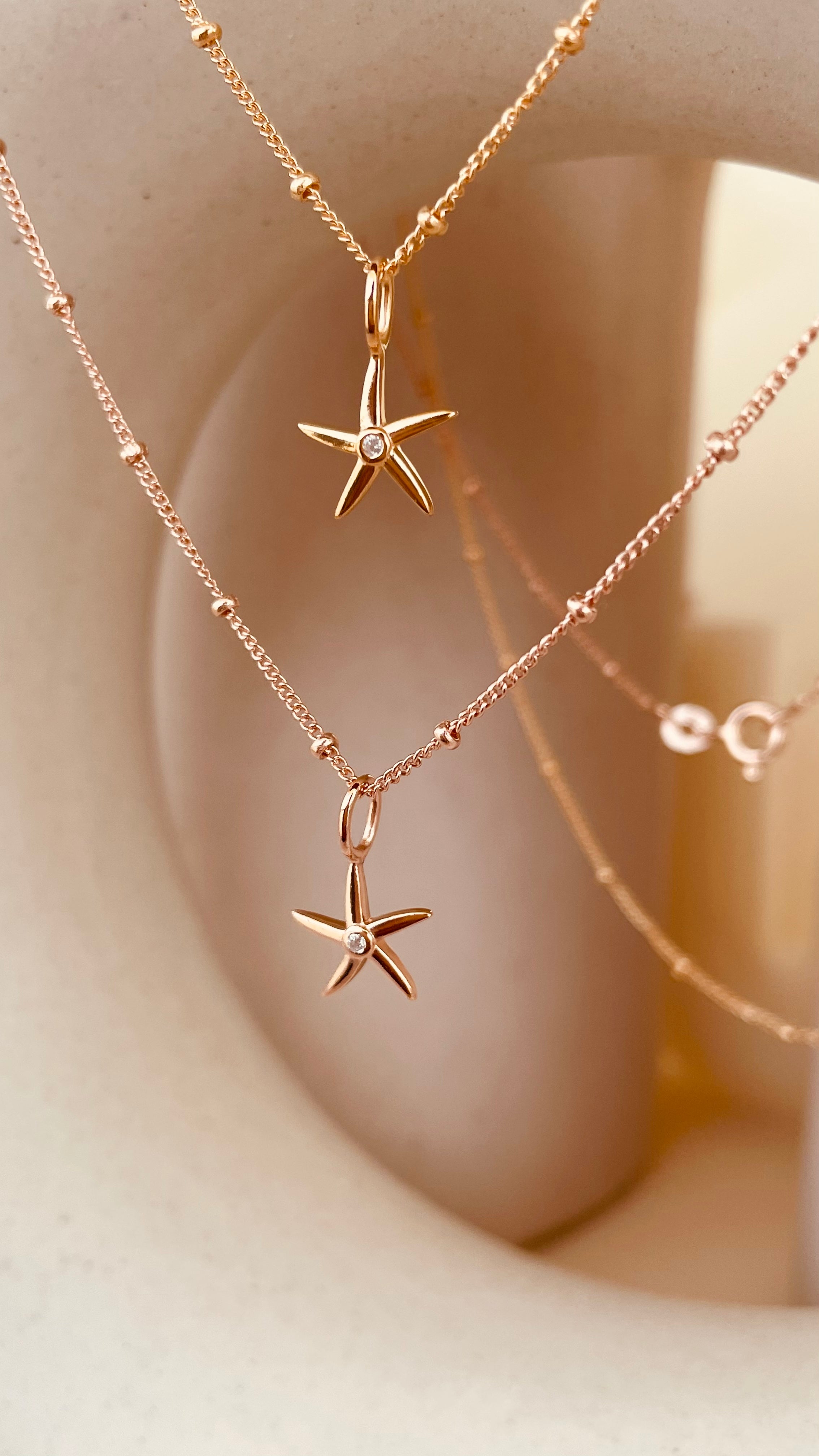Minimal Starfish Necklace with Satellite Chain - Octonov 