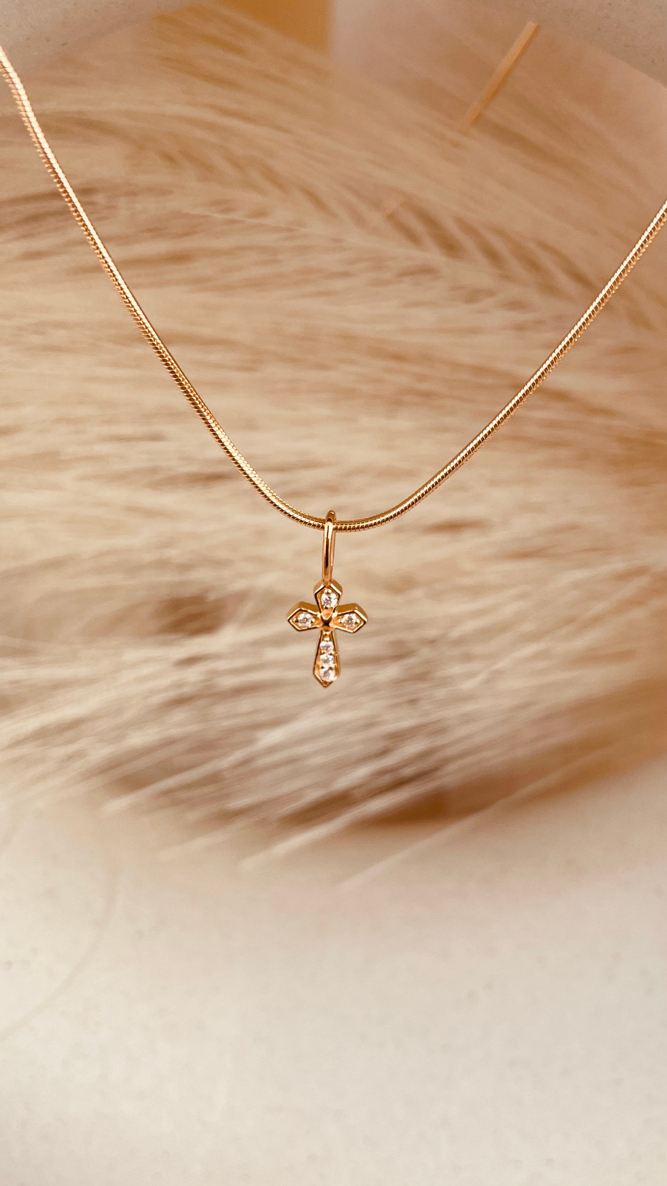 Minimal Token of Faith Necklace with Snake Chain - Octonov 