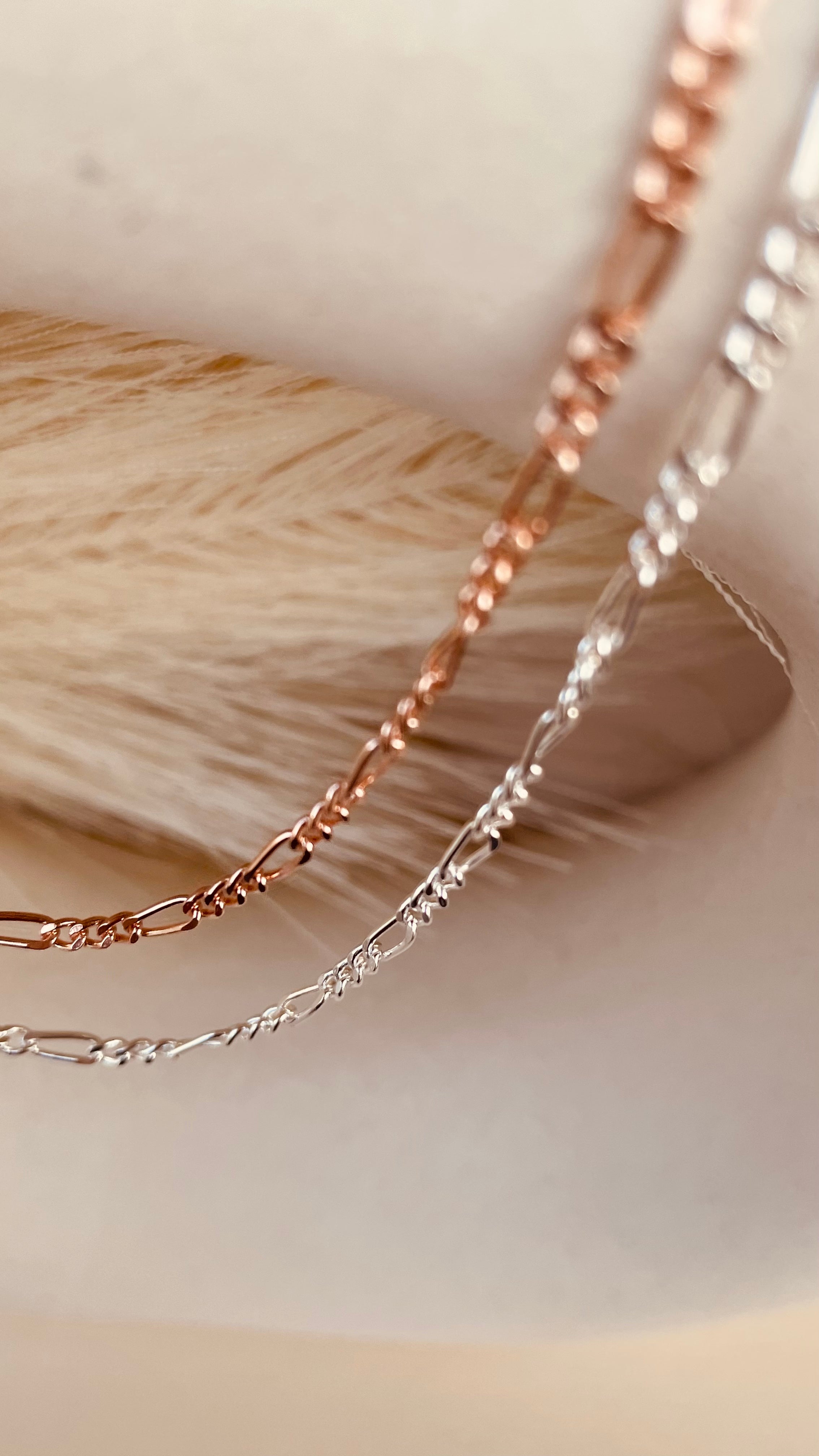 Dainty Figaro Necklace - Octonov 