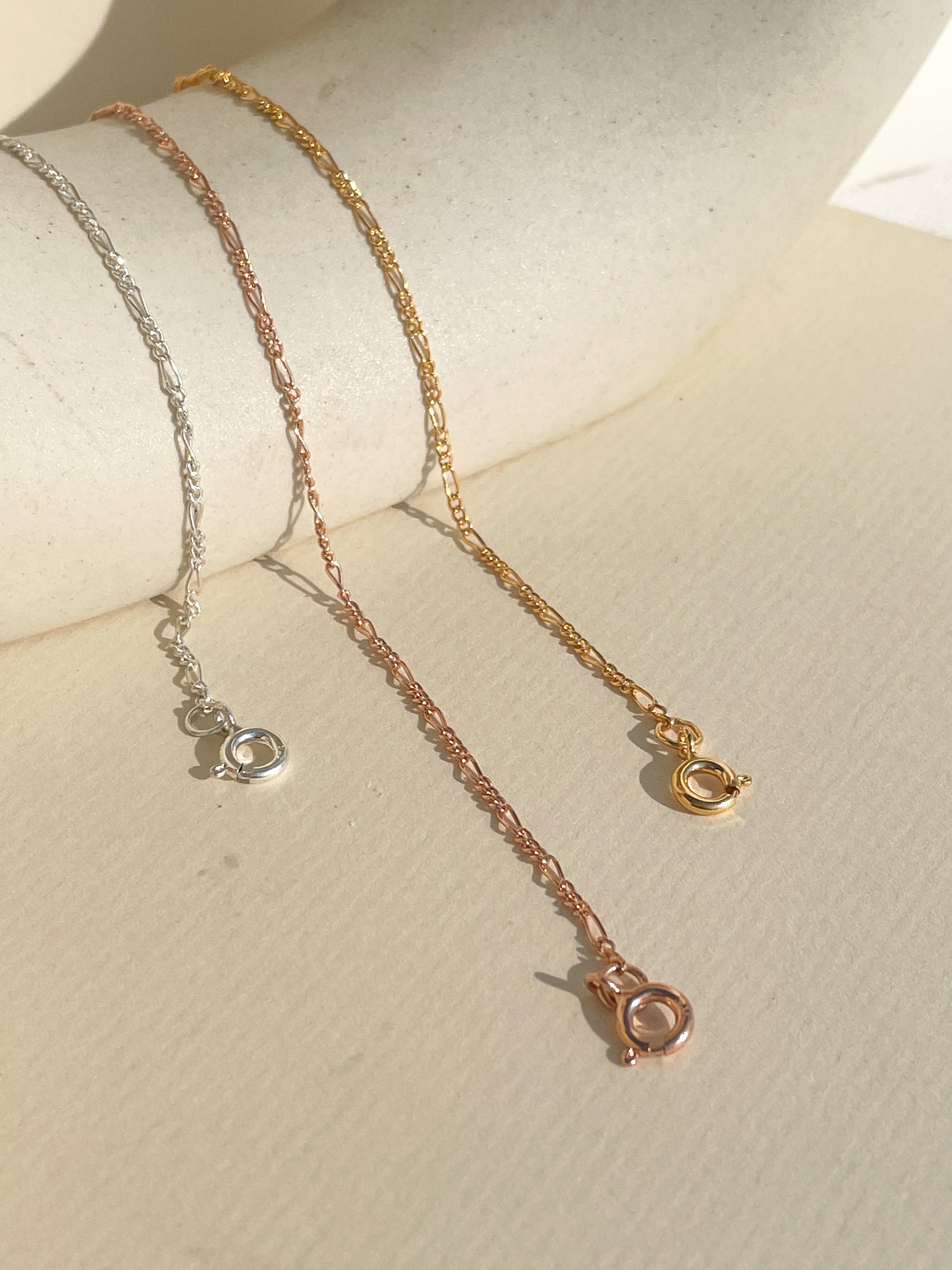 Thin Figaro Chain Bracelet - Octonov 